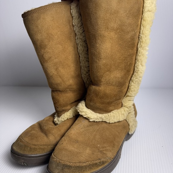 UGG Boots Womens 7 Sunburst Tall Brown Shearling Chestnut Sheepskin Warm Cozy - Picture 1 of 9